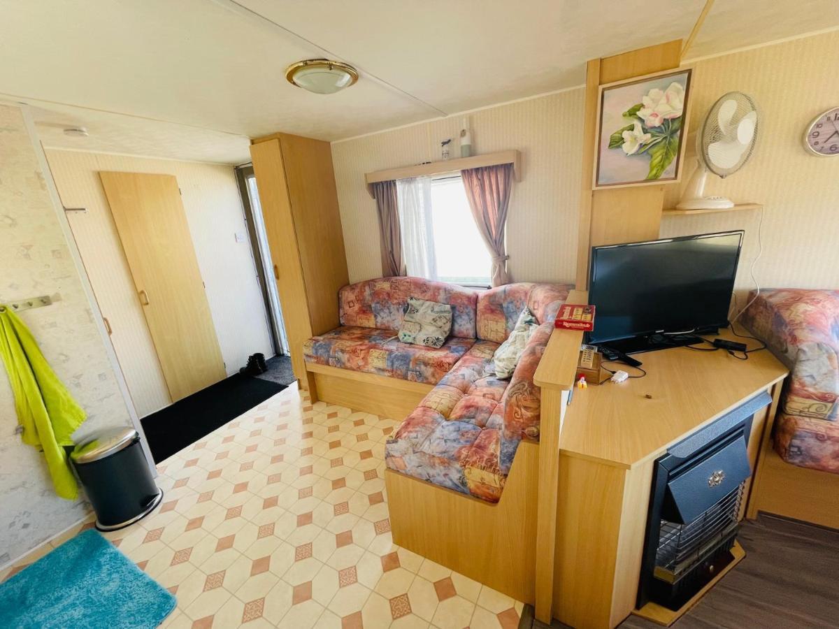 Holiday Caravan Holle Poarte ماكوم المظهر الخارجي الصورة